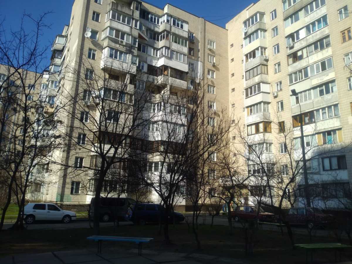 Аренда 2-комнатной квартиры 50 м², Ревуцкого ул., 8