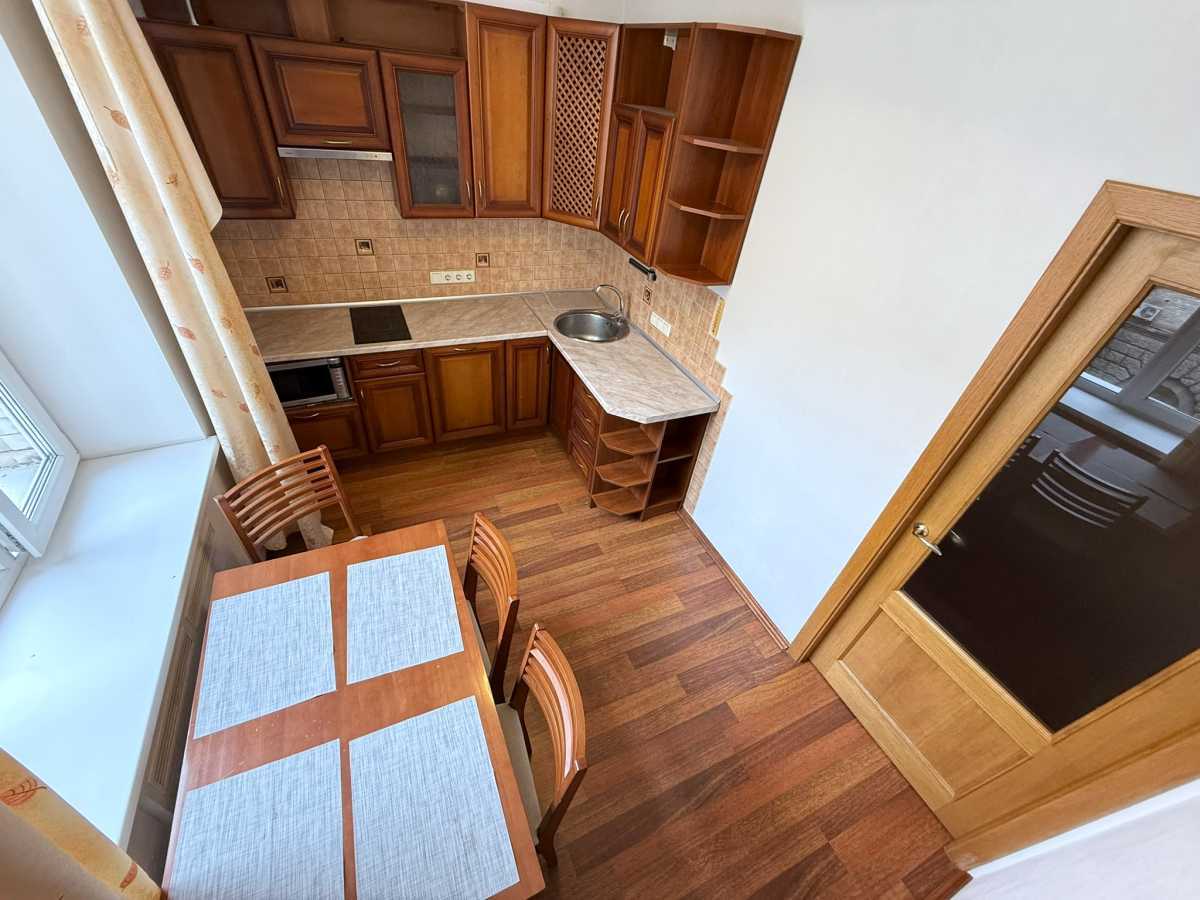 Продажа 3-комнатной квартиры 89.1 м², Банковая ул., 3