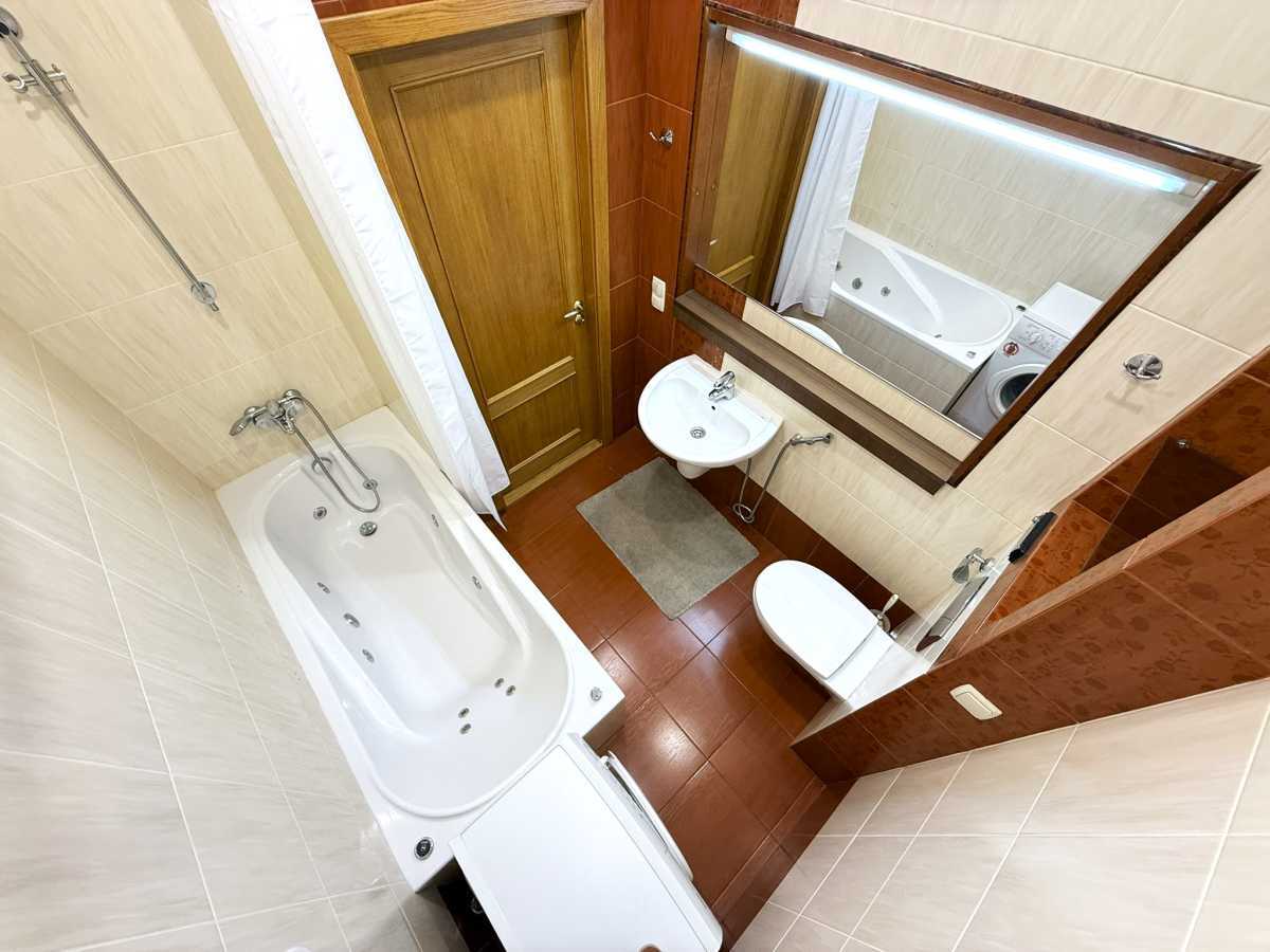 Продажа 3-комнатной квартиры 89.1 м², Банковая ул., 3