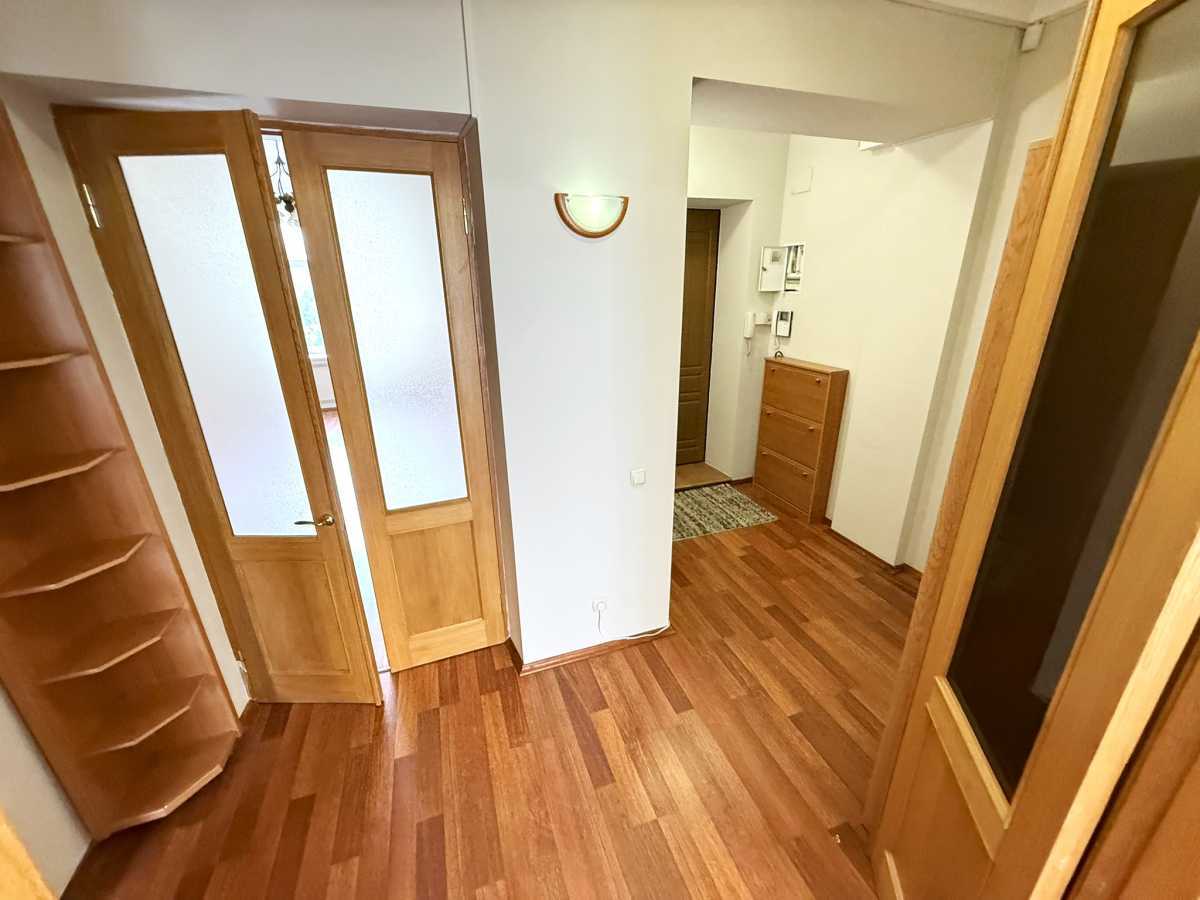 Продажа 3-комнатной квартиры 89.1 м², Банковая ул., 3