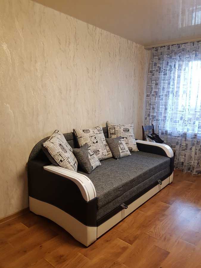 Оренда 1-кімнатної квартири 50 м², Ревуцького вул., 54