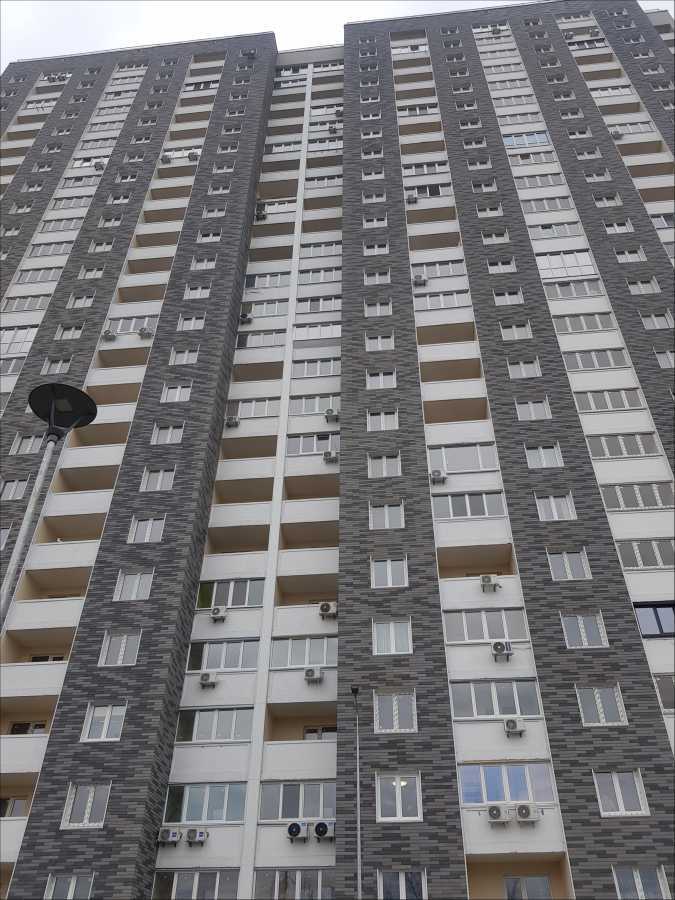 Оренда 1-кімнатної квартири 50 м², Ревуцького вул., 54