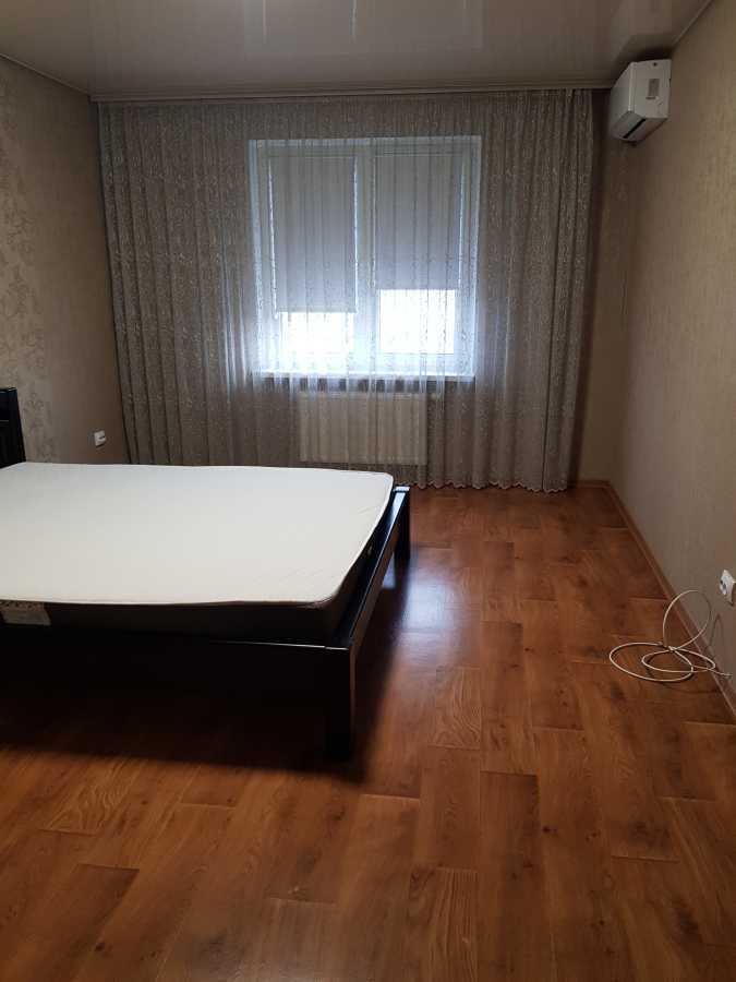 Оренда 1-кімнатної квартири 50 м², Ревуцького вул., 54