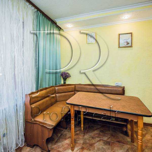 Продаж 2-кімнатної квартири 56 м², Академіка Доброхотова вул., 17