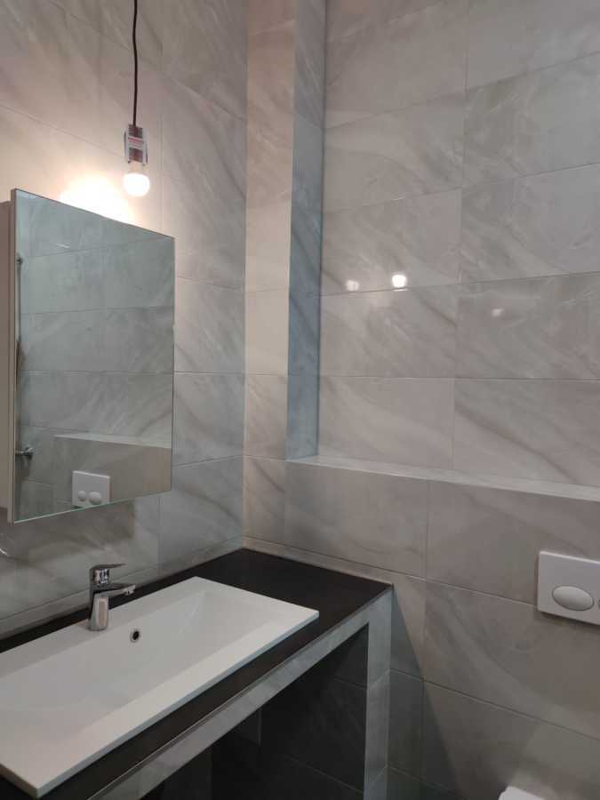 Продажа 3-комнатной квартиры 83 м², Каховская ул., 62