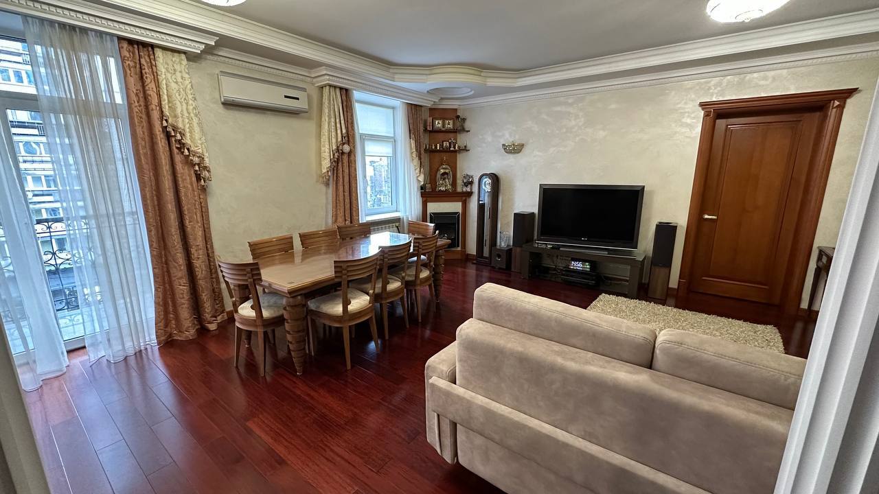 Аренда 4-комнатной квартиры 140 м², Большая Васильковская ул., 71