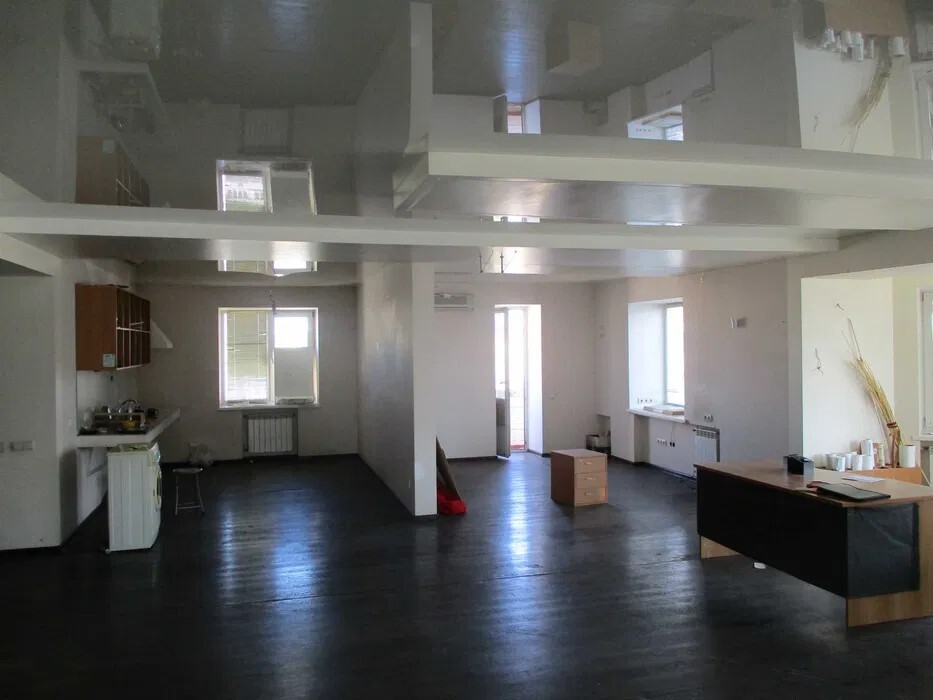 Продажа 3-комнатной квартиры 127 м², Вишняковская ул., 13