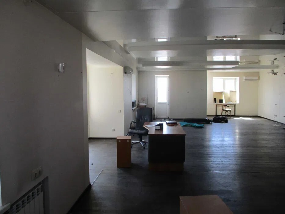 Продажа 3-комнатной квартиры 127 м², Вишняковская ул., 13