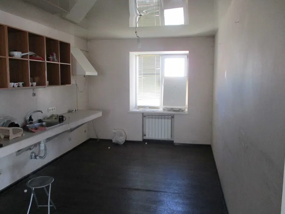 Продажа 3-комнатной квартиры 127 м², Вишняковская ул., 13