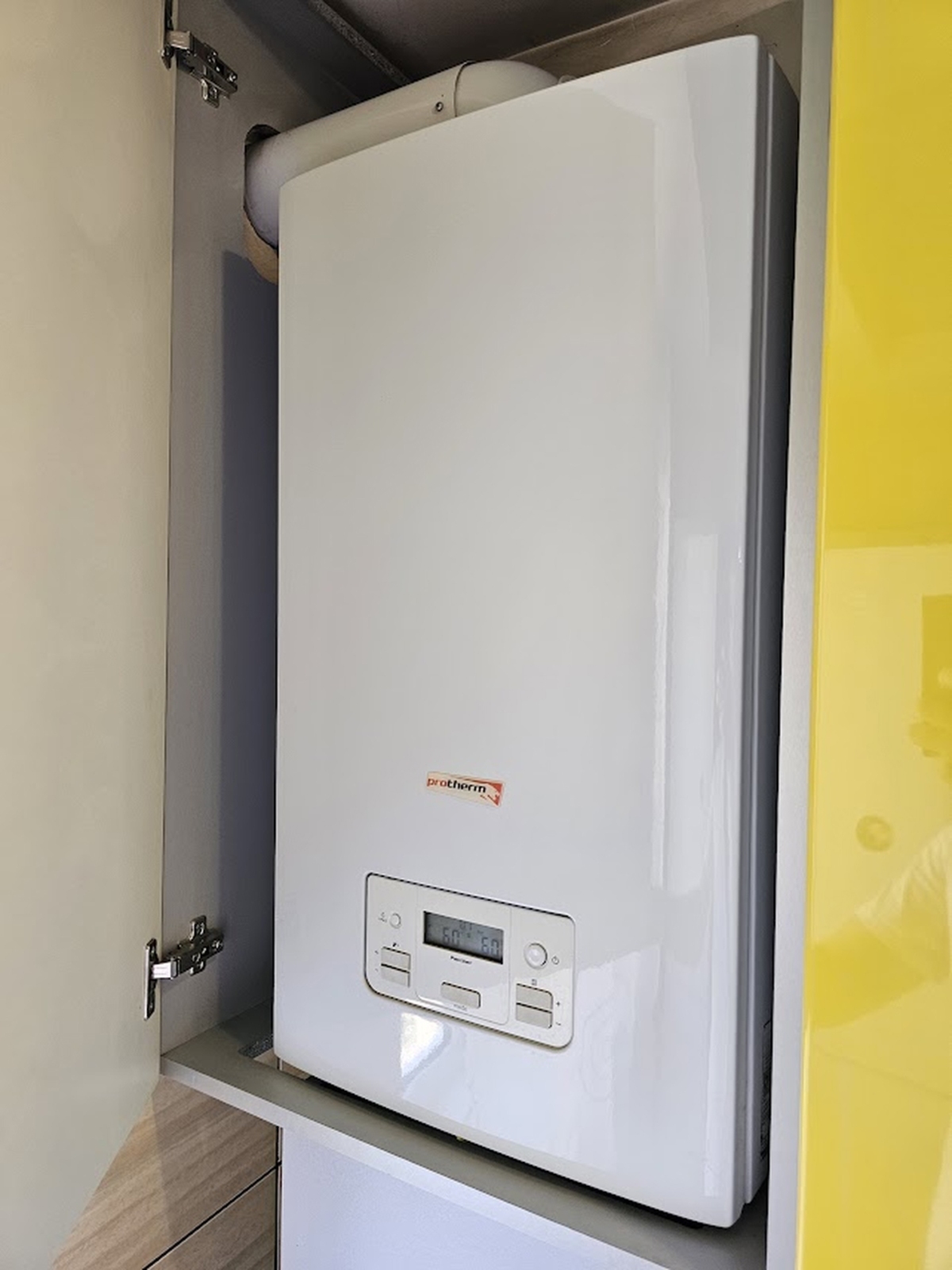 Продаж 3-кімнатної квартири 72 м², Березинська вул., 36