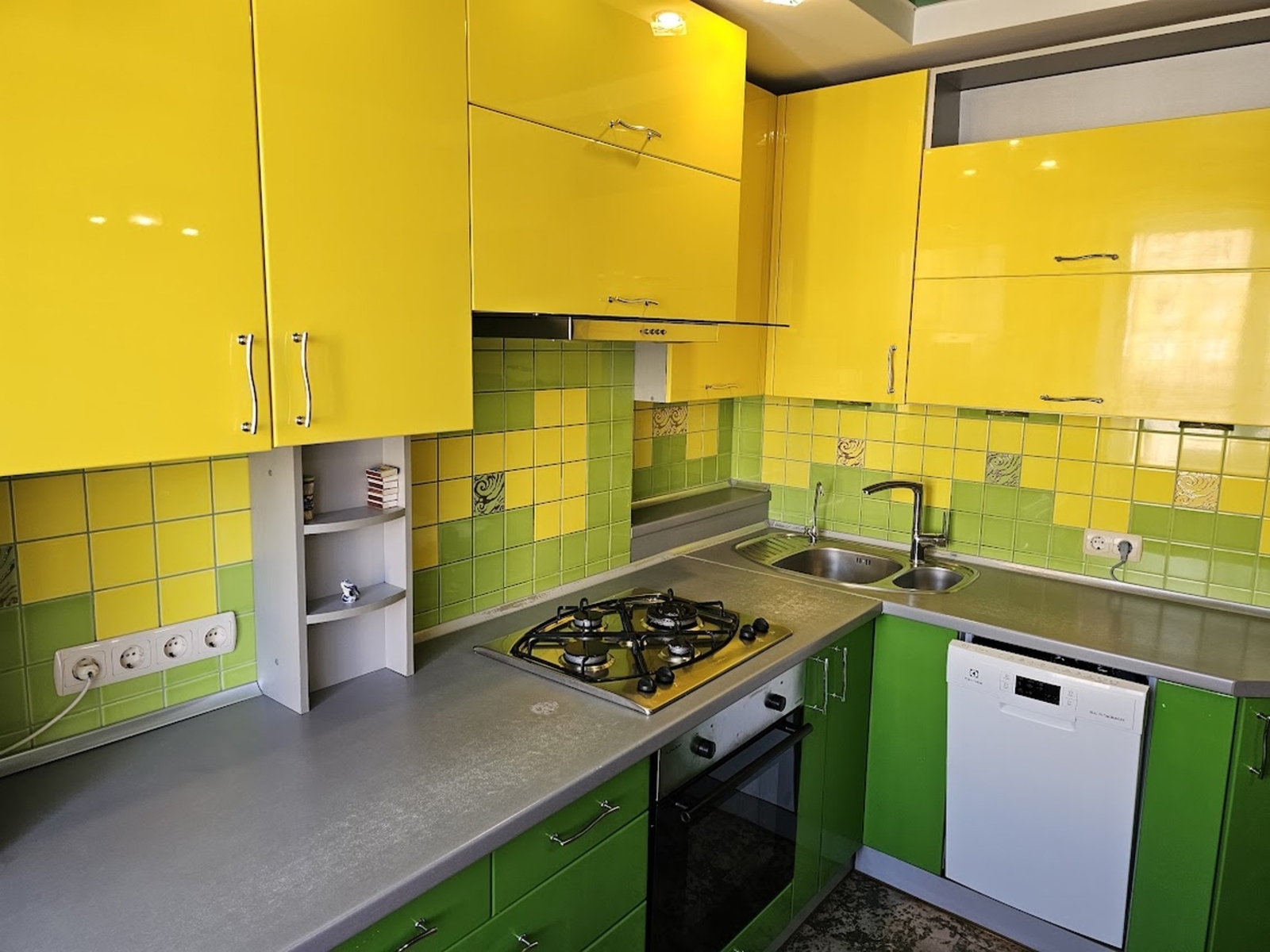 Продаж 3-кімнатної квартири 72 м², Березинська вул., 36