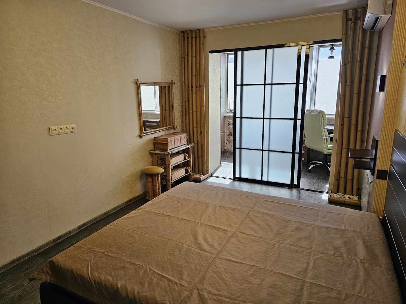 Продаж 3-кімнатної квартири 72 м², Березинська вул., 36