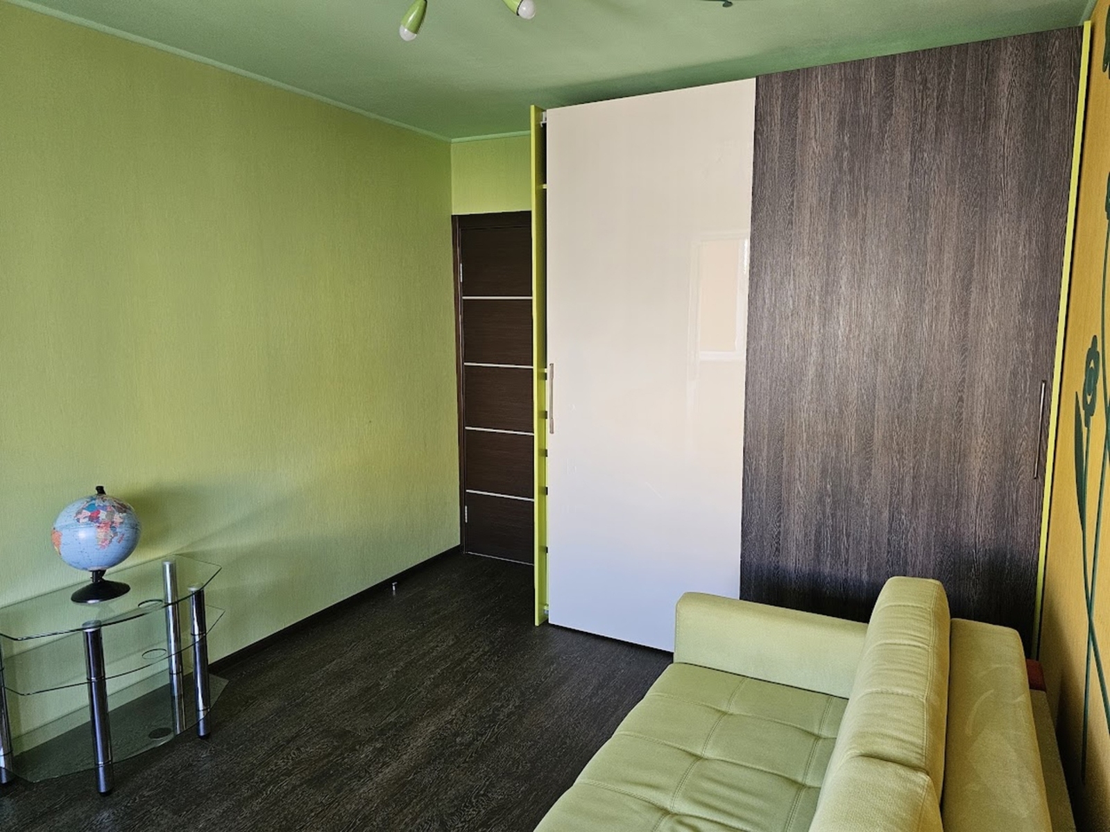 Продаж 3-кімнатної квартири 72 м², Березинська вул., 36