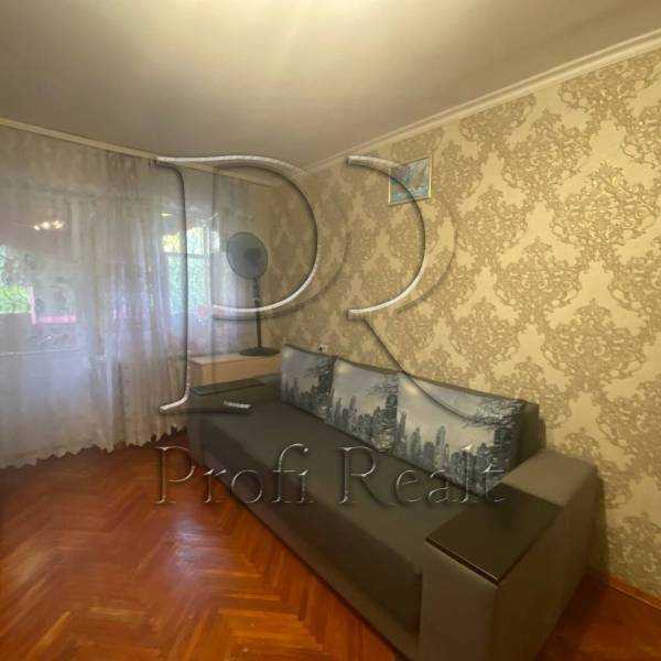 Продажа 1-комнатной квартиры 32 м², Елены Телиги ул., 13/14