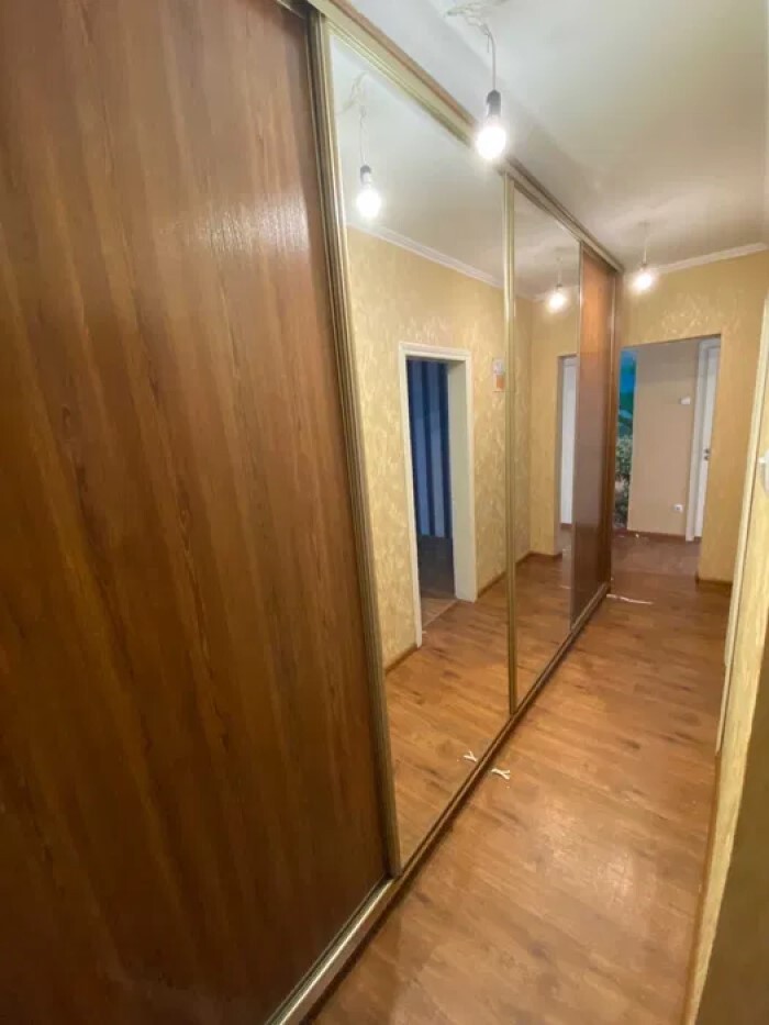 Продажа 2-комнатной квартиры 73.3 м², Драгоманова ул., 1Б