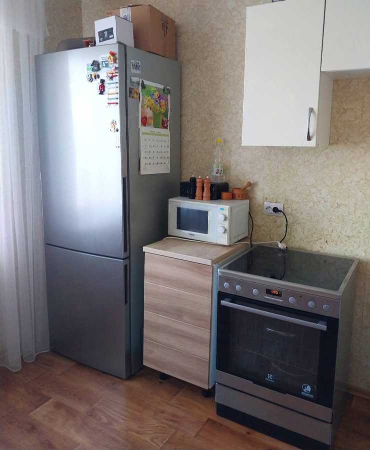 Оренда 3-кімнатної квартири 98 м², Здолбунівська вул., 13