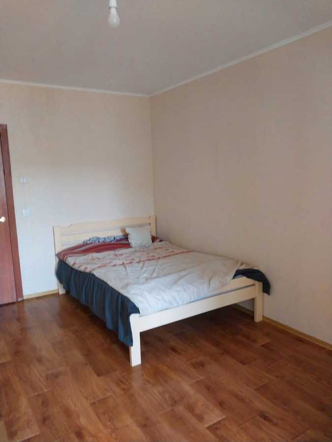 Оренда 3-кімнатної квартири 98 м², Здолбунівська вул., 13