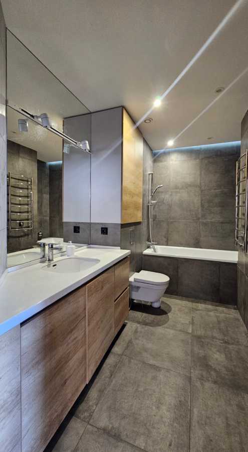 Продаж 2-кімнатної квартири 80 м², Михайла Донця вул., Ломоносова, 46/1