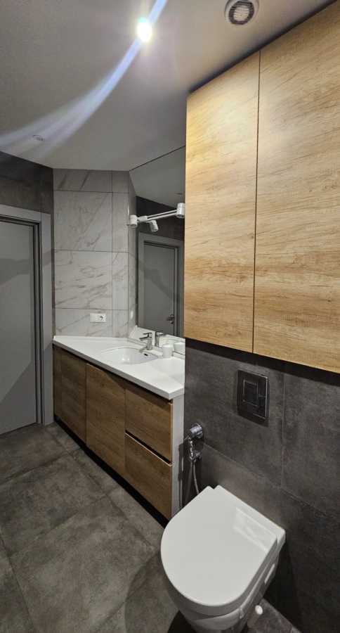 Продаж 2-кімнатної квартири 80 м², Михайла Донця вул., Ломоносова, 46/1