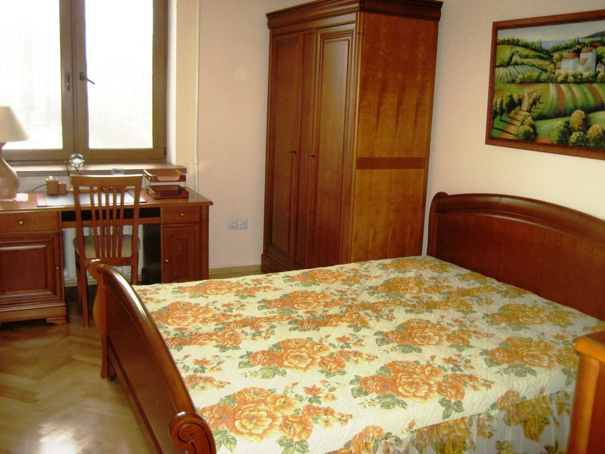 Оренда 2-кімнатної квартири 55 м², Дніпровська наб., 3