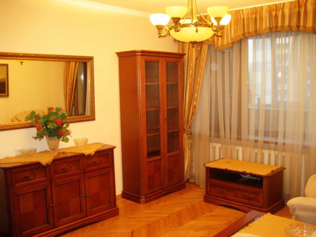 Оренда 2-кімнатної квартири 55 м², Дніпровська наб., 3