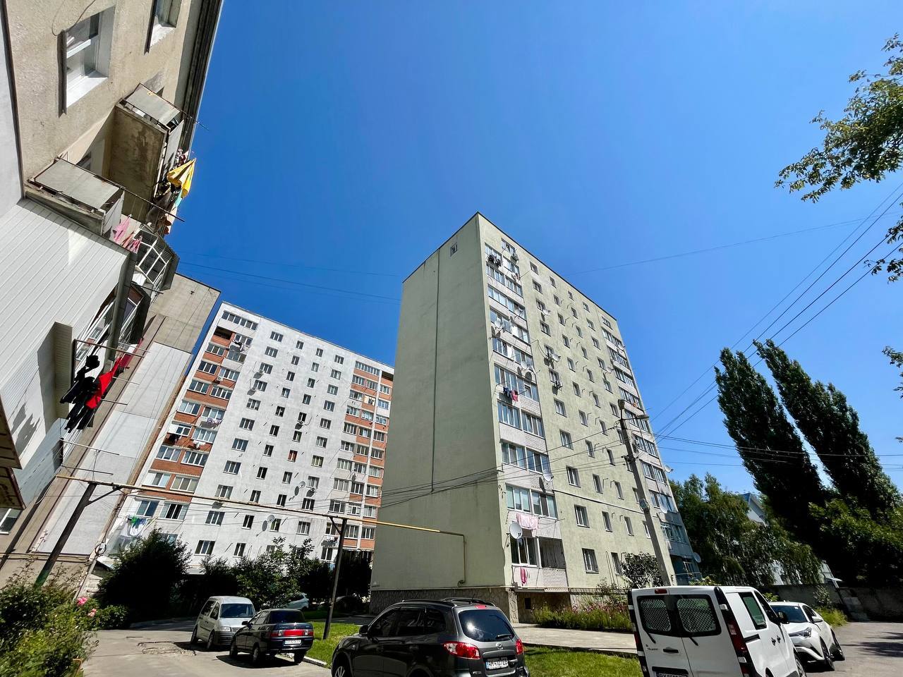 Продажа 3-комнатной квартиры 80.4 м², Черновола ул.