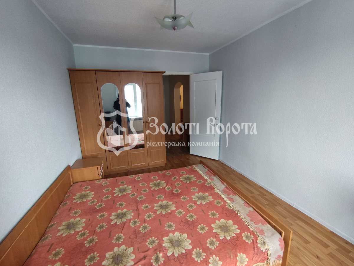 Продажа 3-комнатной квартиры 70.6 м², Василия Стуса ул., 28
