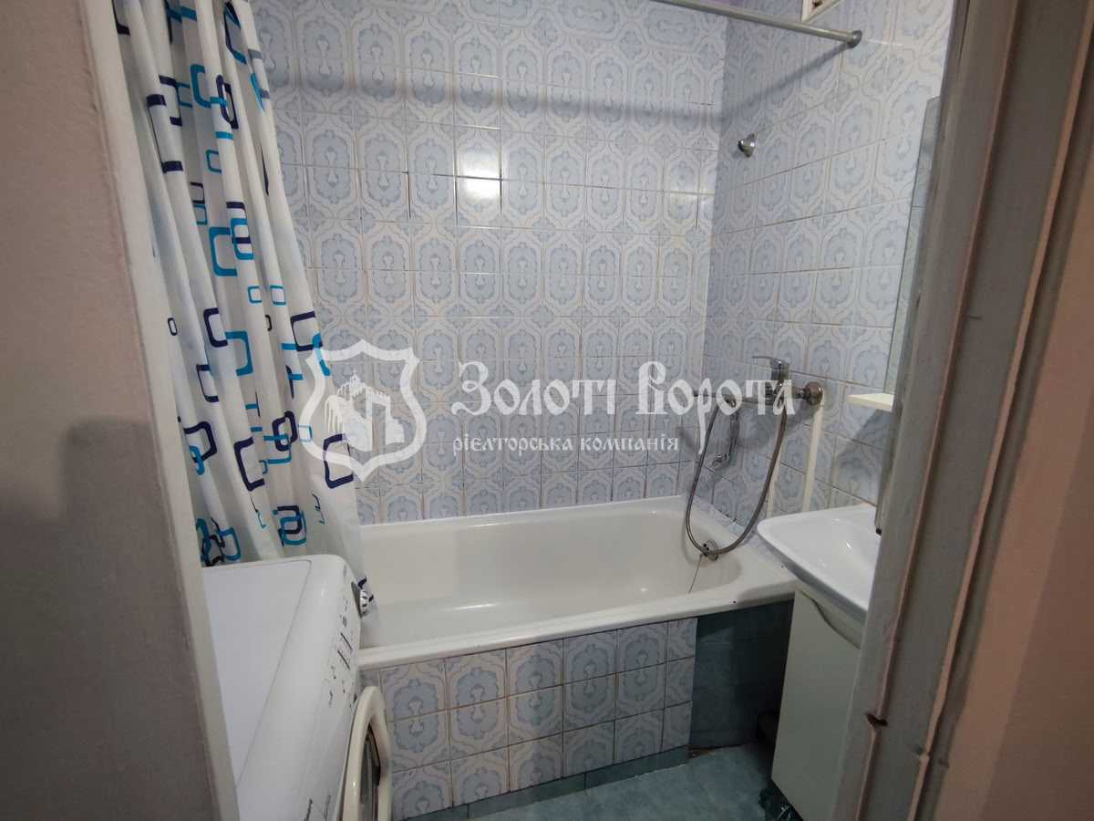 Продажа 3-комнатной квартиры 70.6 м², Василия Стуса ул., 28