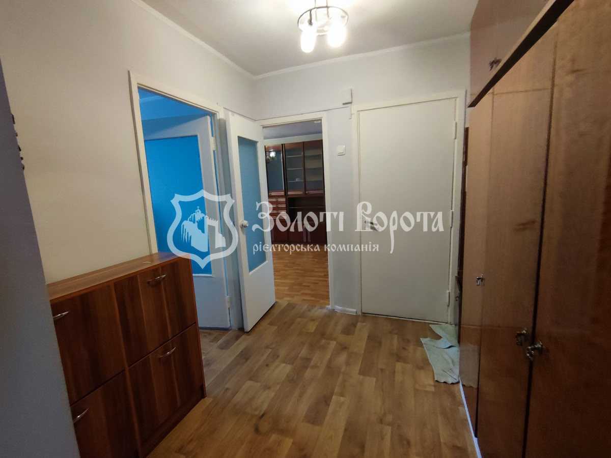 Продажа 3-комнатной квартиры 70.6 м², Василия Стуса ул., 28