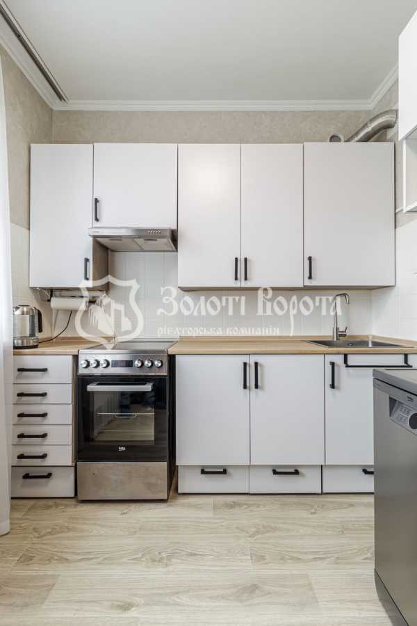 Продаж 1-кімнатної квартири 36 м², Академіка Глушкова просп., 23а
