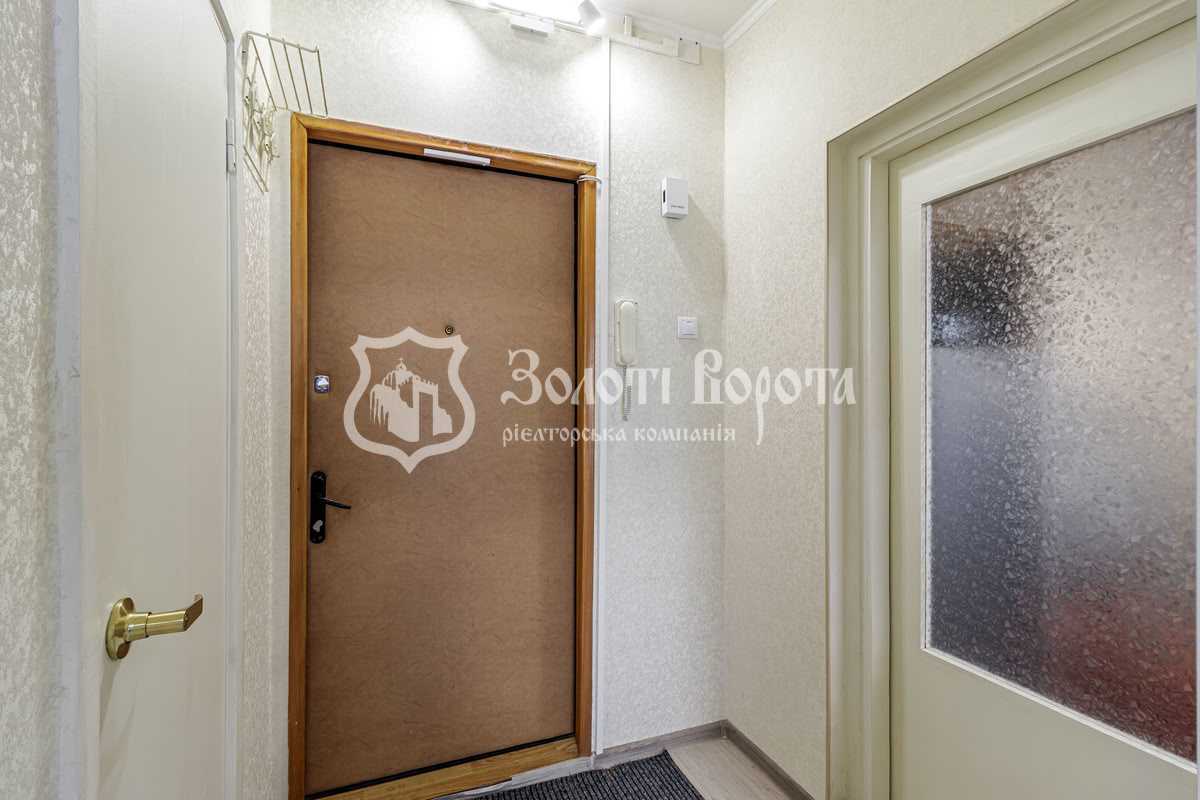 Продаж 1-кімнатної квартири 36 м², Академіка Глушкова просп., 23а