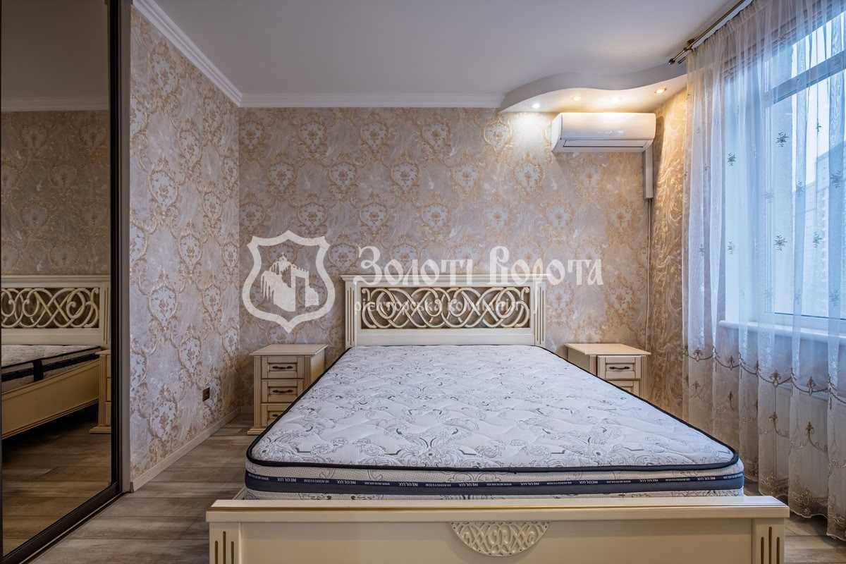 Продаж 3-кімнатної квартири 74.5 м², Урлівська вул., 23В