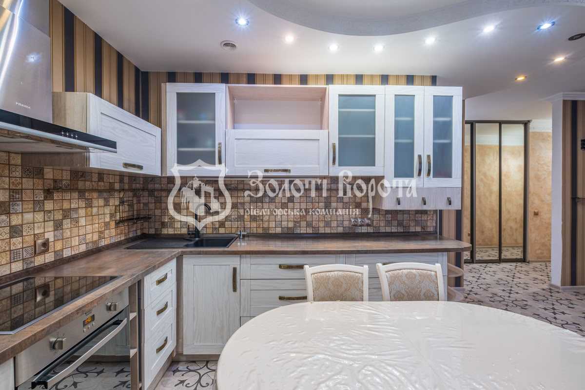 Продаж 3-кімнатної квартири 74.5 м², Урлівська вул., 23В