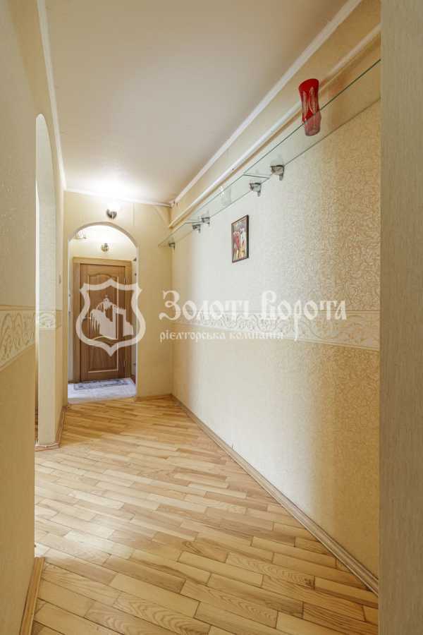 Продаж 3-кімнатної квартири 70 м², Срібнокільська вул., 22А