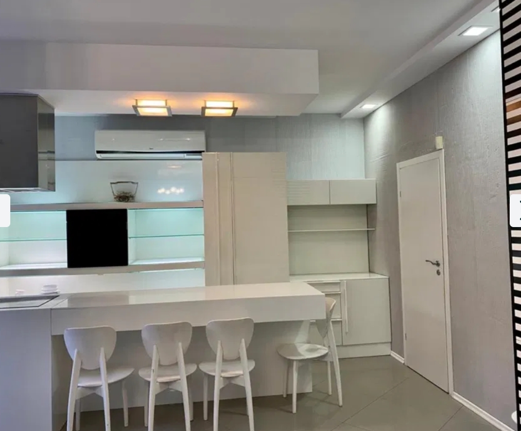 Аренда дома 240 м², Бернардацци ул.