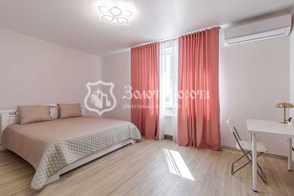 Продаж 5-кімнатної квартири 128.6 м², Сергія Данченка вул., 32Б