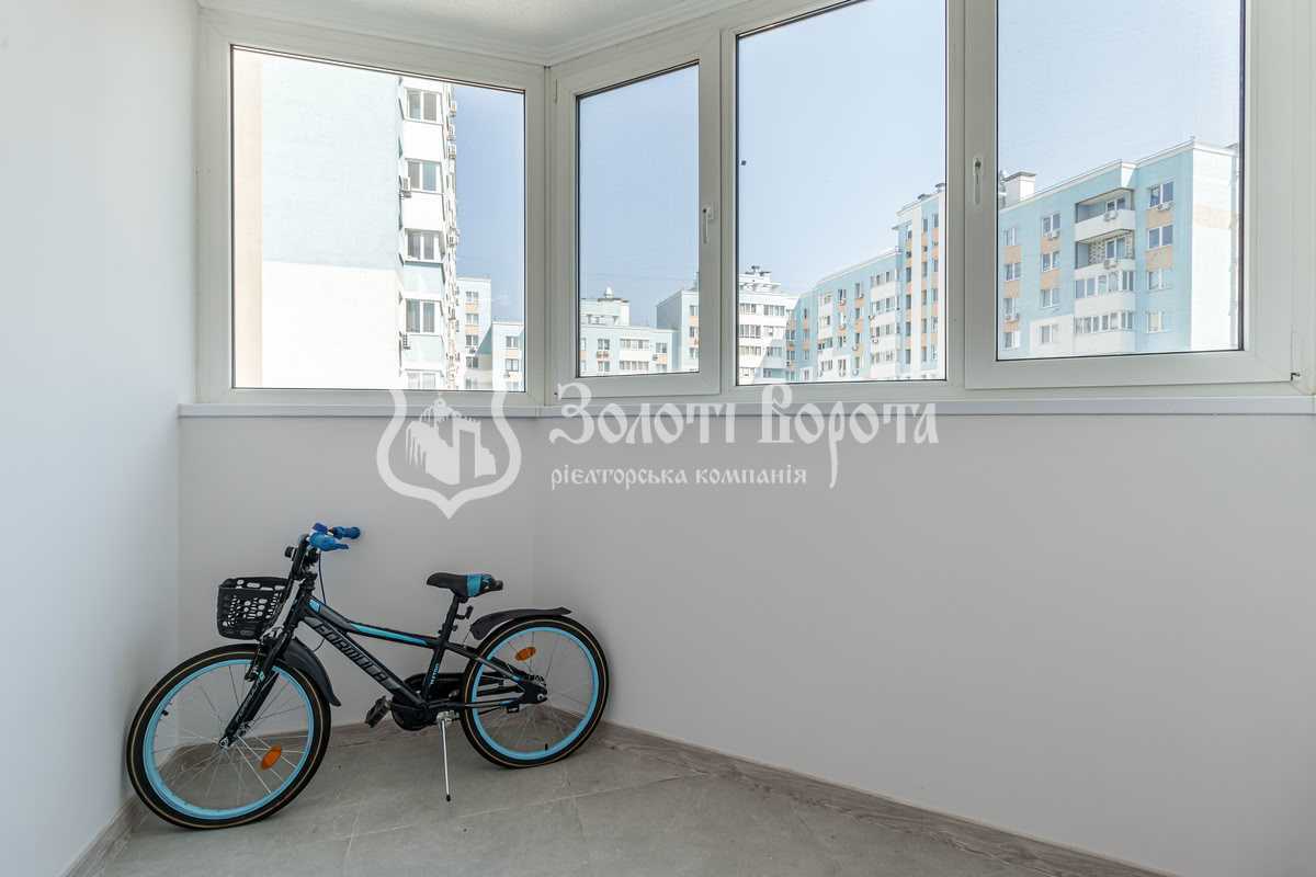 Продаж 5-кімнатної квартири 128.6 м², Сергія Данченка вул., 32Б
