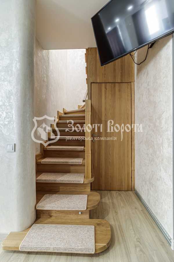 Продаж 5-кімнатної квартири 128.6 м², Сергія Данченка вул., 32Б