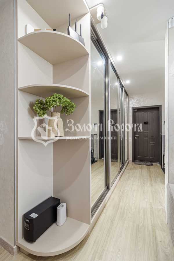 Продаж 5-кімнатної квартири 128.6 м², Сергія Данченка вул., 32Б