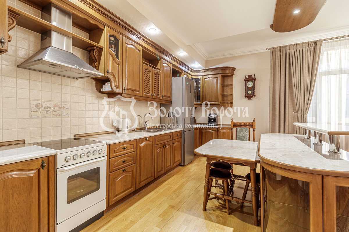 Продаж 3-кімнатної квартири 184.6 м², Володимира Антоновича вул., 140