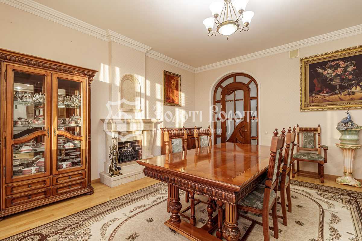 Продаж 3-кімнатної квартири 184.6 м², Володимира Антоновича вул., 140