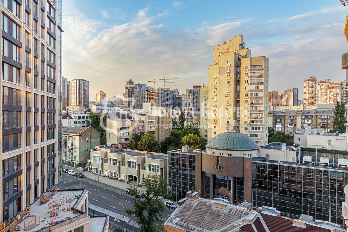 Продаж 3-кімнатної квартири 184.6 м², Володимира Антоновича вул., 140