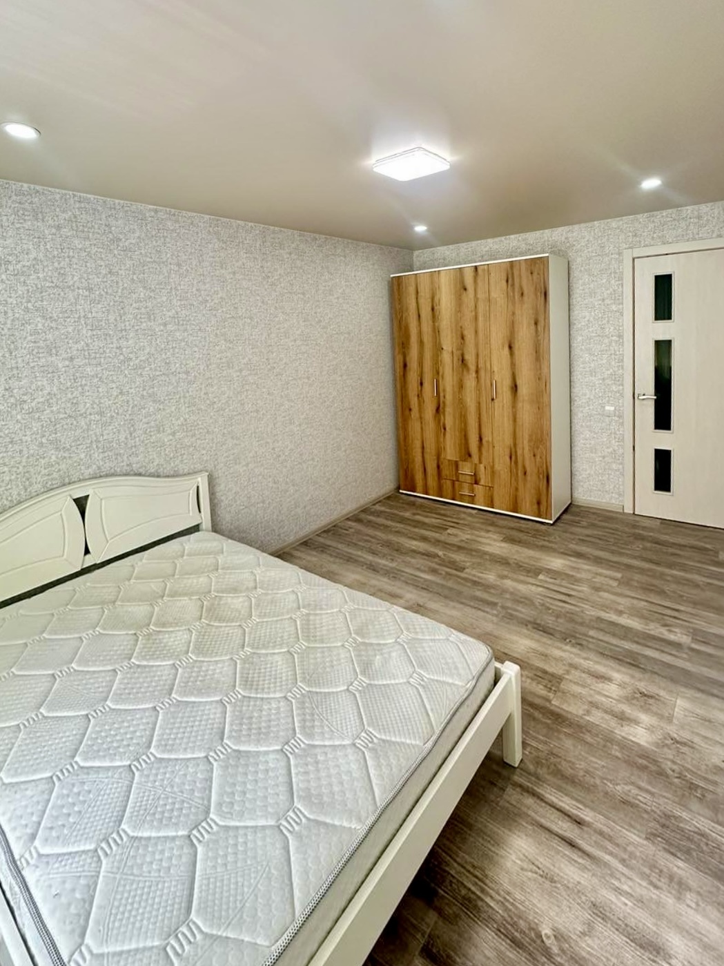 Продаж 2-кімнатної квартири 40 м², Миколаївська вул., 3