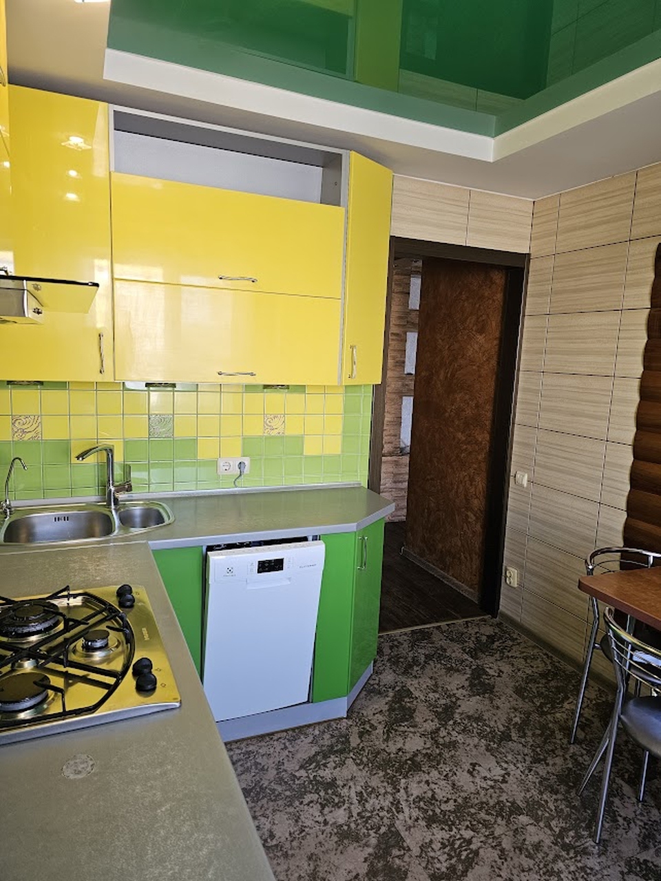 Продаж 3-кімнатної квартири 72 м², Березинська вул., 36