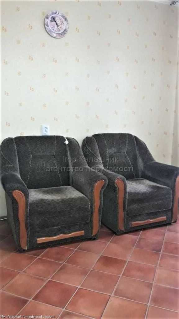 Продаж 1-кімнатної квартири 45 м², Ревуцького вул., 42Б