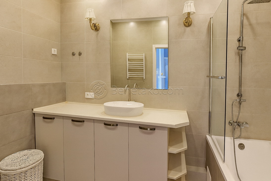 Оренда квартири з вільним плануванням 72 м², Генуэзская вул.
