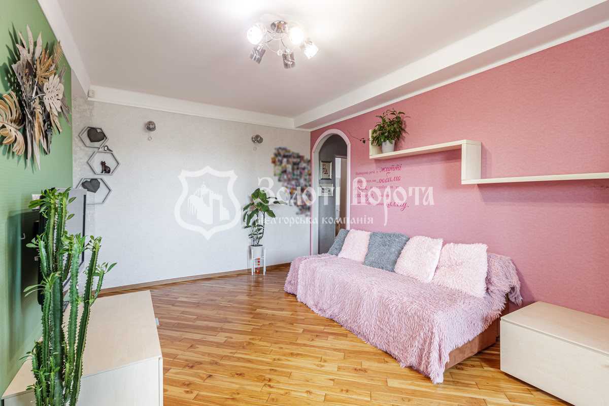 Продажа 3-комнатной квартиры 65 м², Авиаконструктора Антонова ул., 2/32к4а