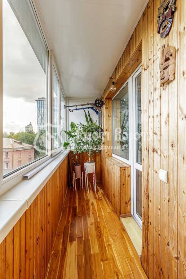 Продажа 3-комнатной квартиры 65 м², Авиаконструктора Антонова ул., 2/32к4а