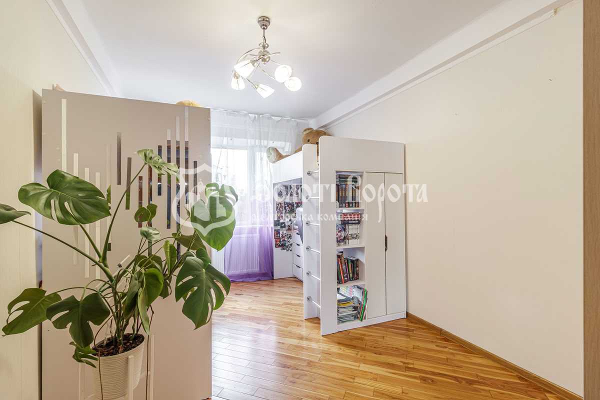 Продажа 3-комнатной квартиры 65 м², Авиаконструктора Антонова ул., 2/32к4а