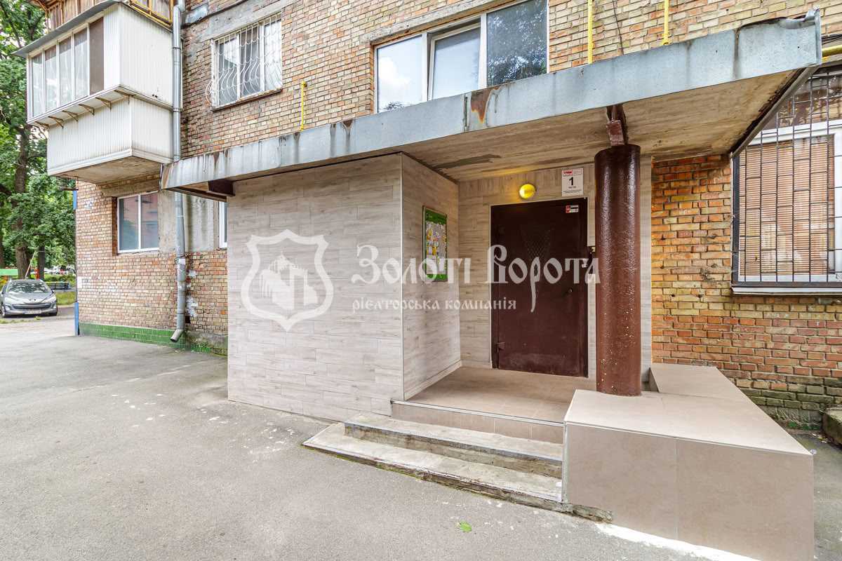 Продажа 3-комнатной квартиры 65 м², Авиаконструктора Антонова ул., 2/32к4а
